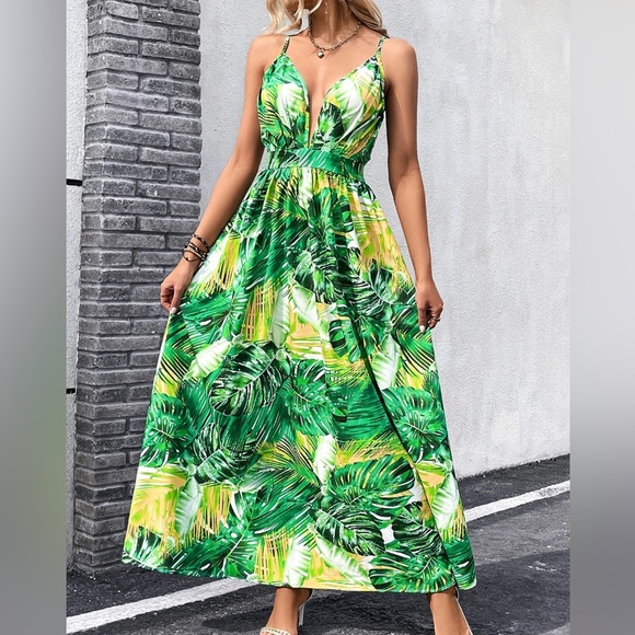 Boho Tropical Print Backless Cami Dress - Picture 2 of 8
